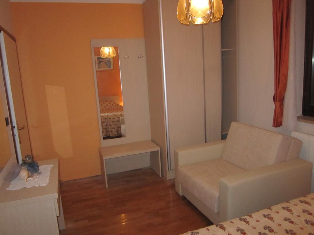 Apartments Mediteraneo Tar-Vabriga Cameră foto