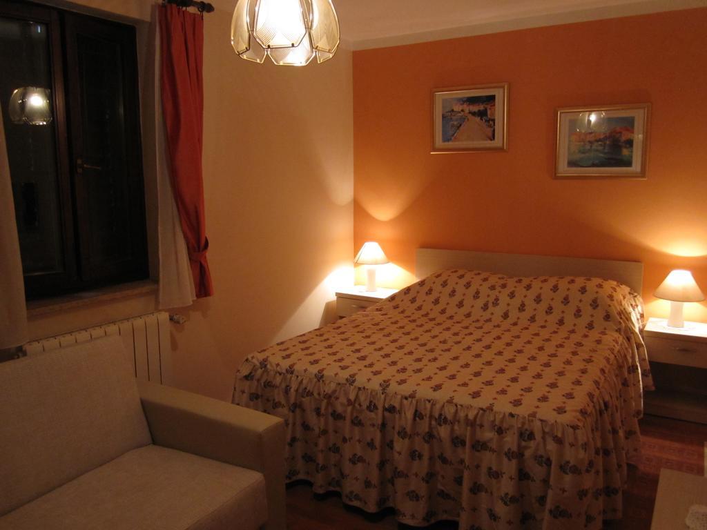 Apartments Mediteraneo Tar-Vabriga Cameră foto