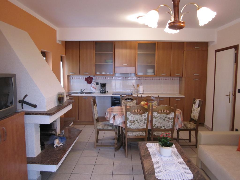 Apartments Mediteraneo Tar-Vabriga Cameră foto