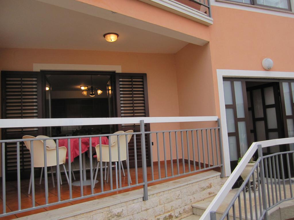 Apartments Mediteraneo Tar-Vabriga Exterior foto